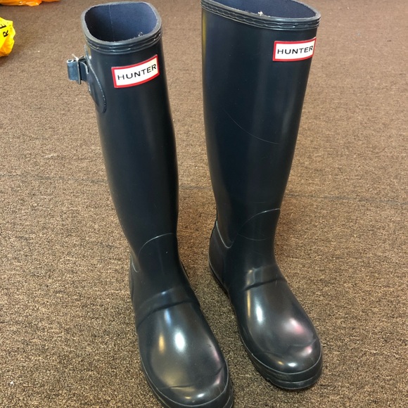 Hunter Original Tall Gloss Navy Blue Rain Boots - Picture 2 of 6